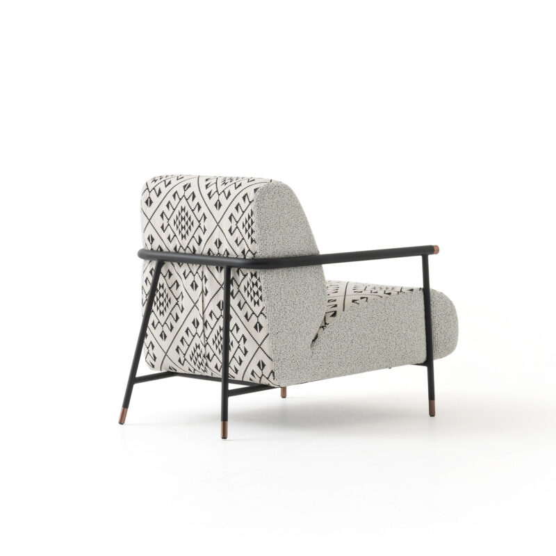 White fabric variation of the Nice Accent Chair Kilis, complemented by sleek black metal legs and arms