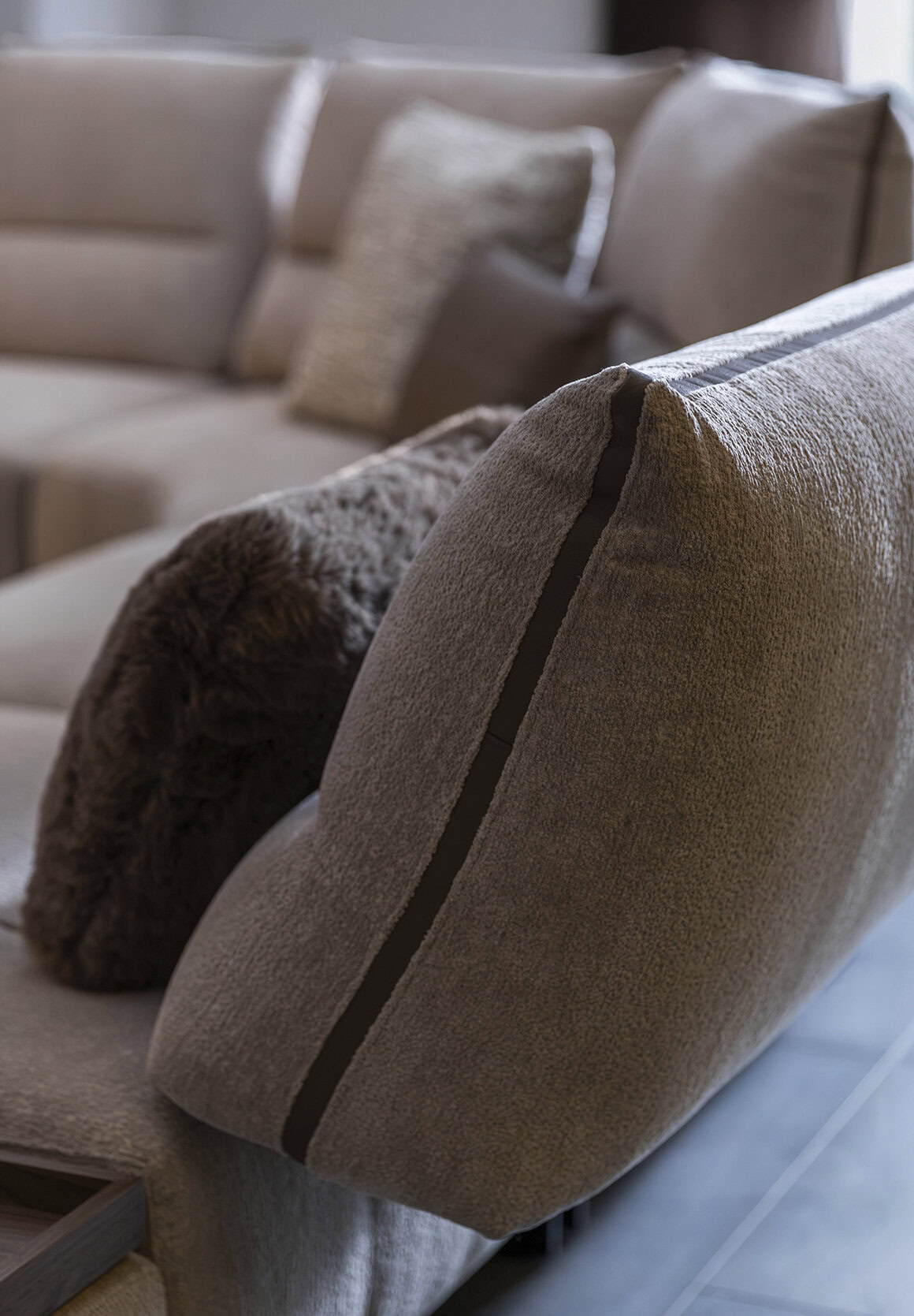 Aria Modular Sofa - Image 18