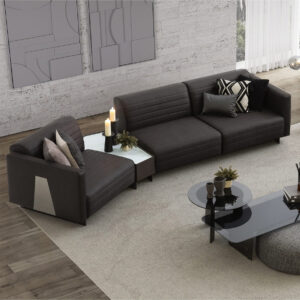 Ensemble de canapé sectionnel moderne en cuir noir dans un intérieur luxueux avec table basse en verre, LEOPARD Furniture.