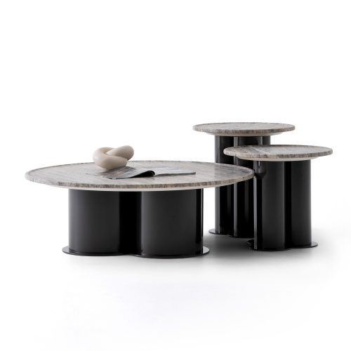 Tables basses design moderne en marbre et acier noir sur fond blanc par LEOPARD Furniture, Canada.